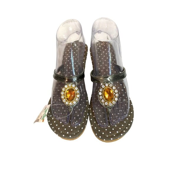 New Wedge Sandals with Rhinestone Gemstone Accent Women's Size 7 NWT - Picture 1 of 9